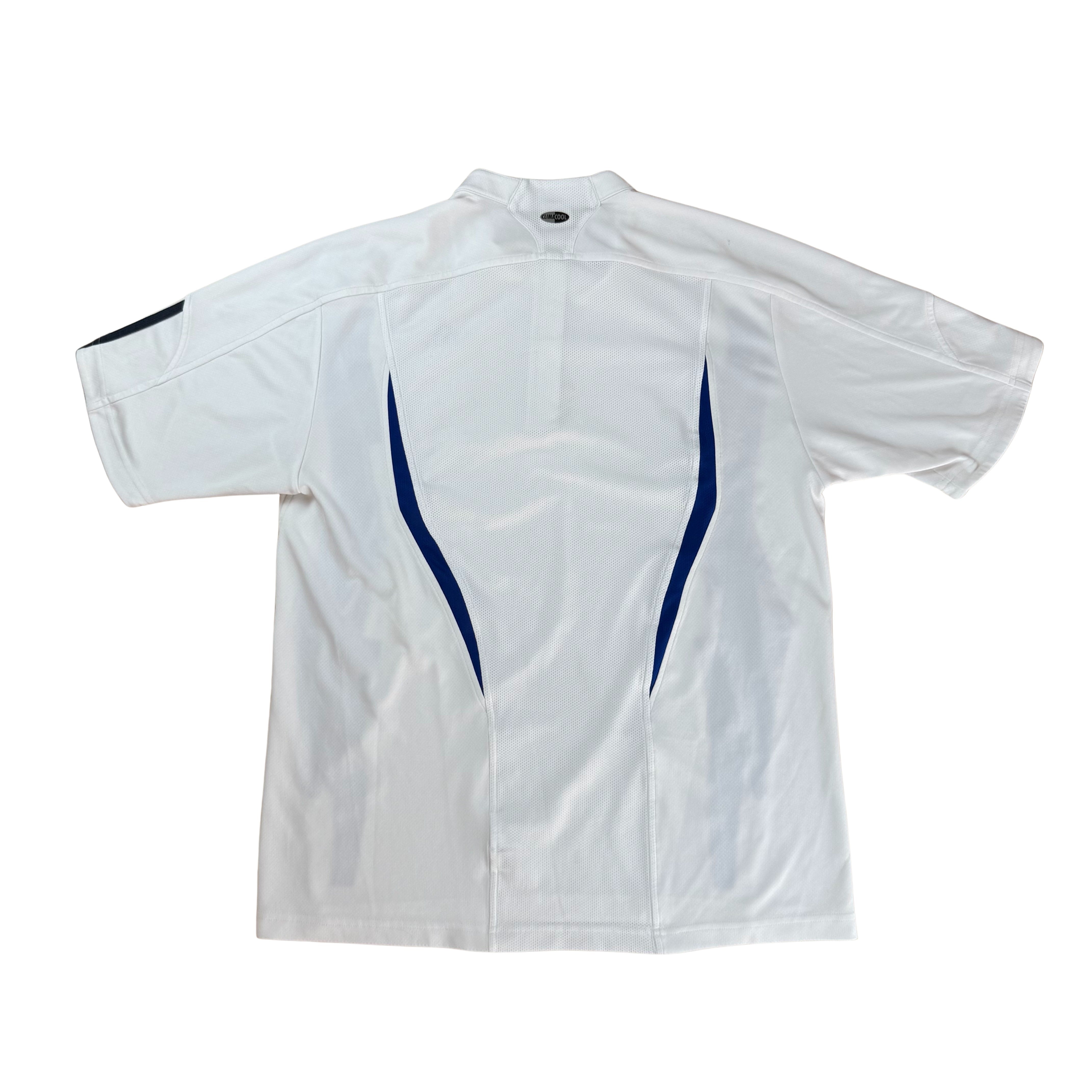Vintage Adidas T-Shirt - L